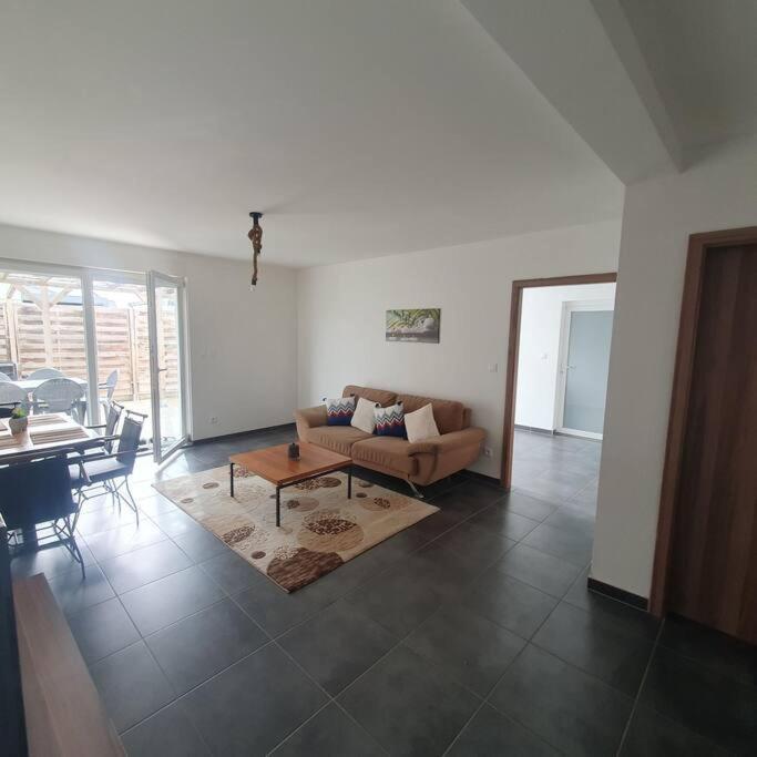 Bel Appartement Rez De Jardin Horbourg Екстер'єр фото